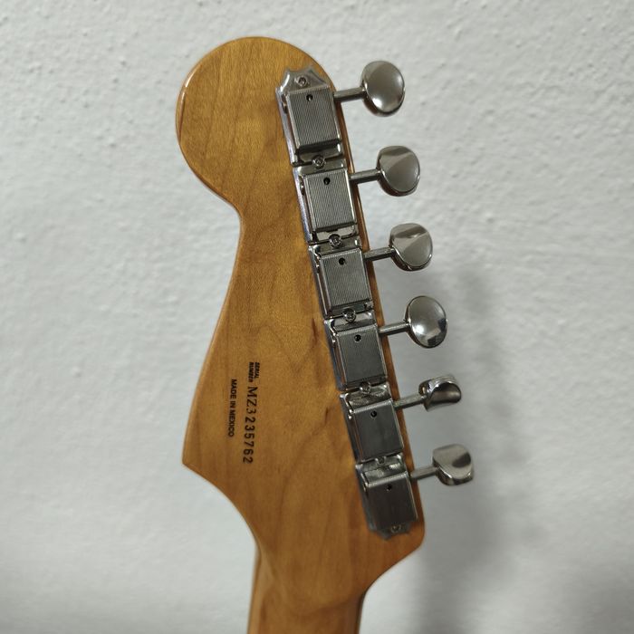 Guitarra Fender Classic Series '60s Stratocaster Shell Pink 2004
