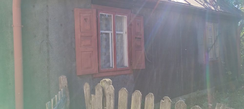 Stary dom drewniany 54 m² – sprzedam do rozbiórki / odzysk drewna