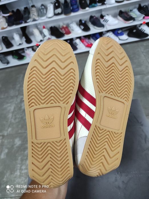 ОРИГІНАЛ 100% Кросівки Adidas Country OG Off White Scarlet Men's - JI2