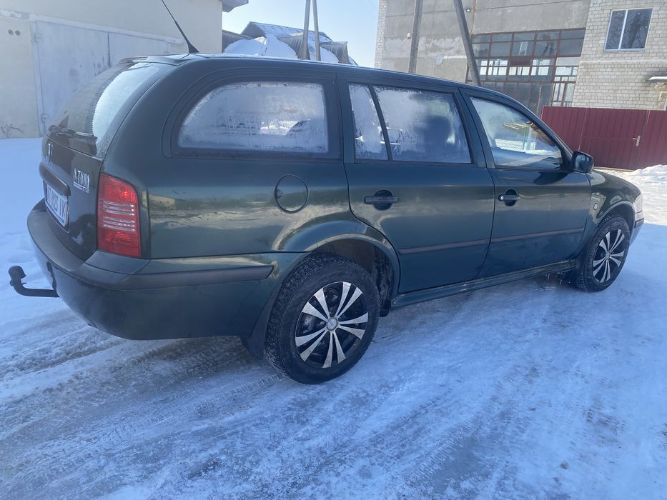 Шкода Октавія Тур 2003 рік 1.6 бенз-газ