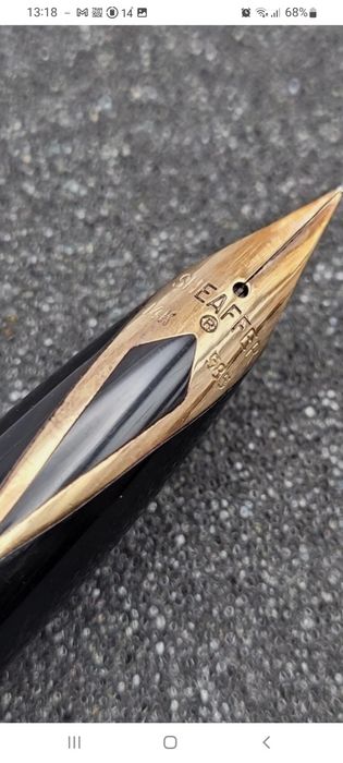 Caneta sheaffer gold