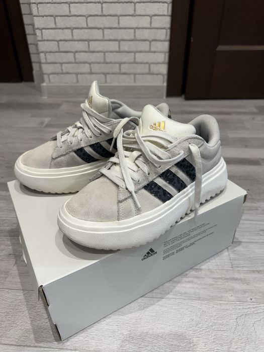 Кеди кросівки adidas