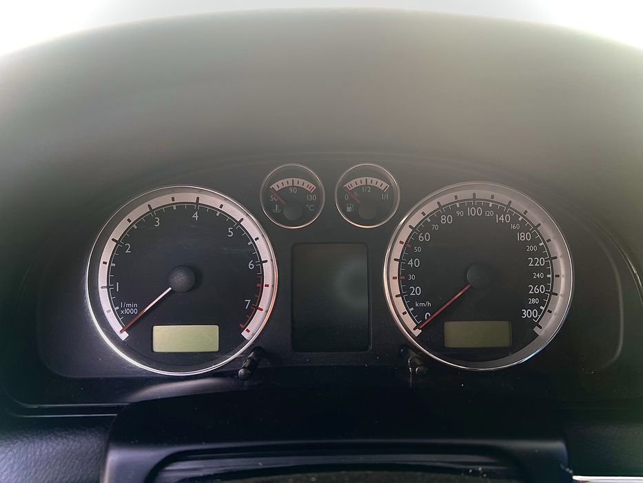 Volkswagen Passat B5 W8