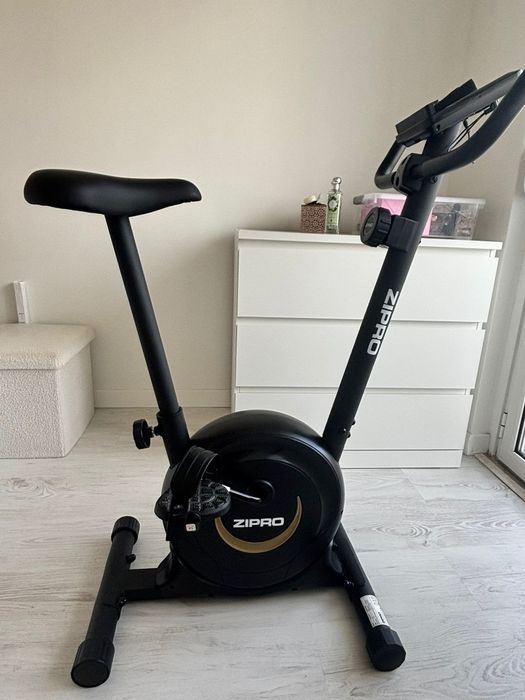 Bicicleta estática ZIPRO magnética
