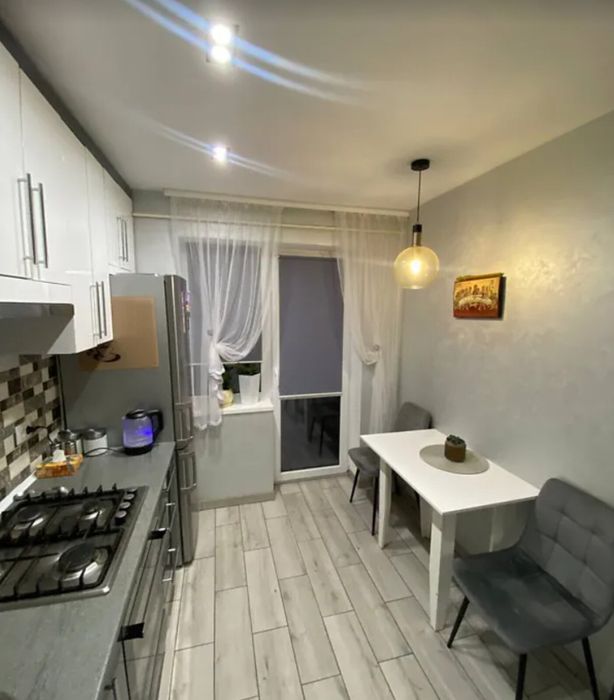 Продаж 2к квартири 42 кв.м, Кременець