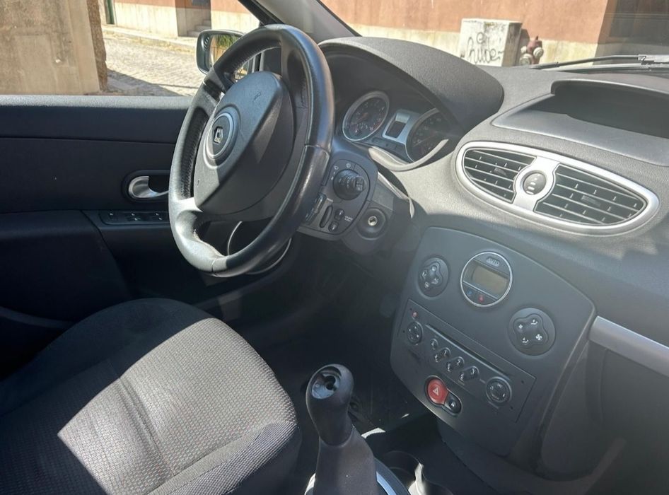 Renault  clio 3 2006
