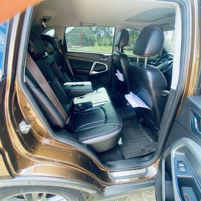 Автомобіль Chery Tiggo5