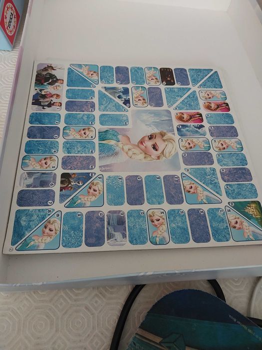 Jogo de tabuleiro do Frozen441491356994785282