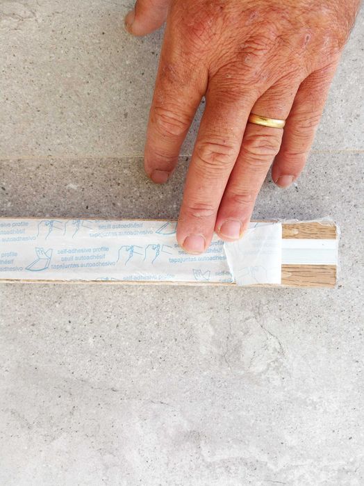 Perfil de Transição Adesivo Baglinox Carvalho