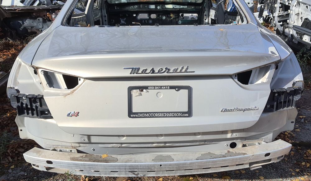 Задня кришка багажника Maserati Qatroporte Q4 2013-