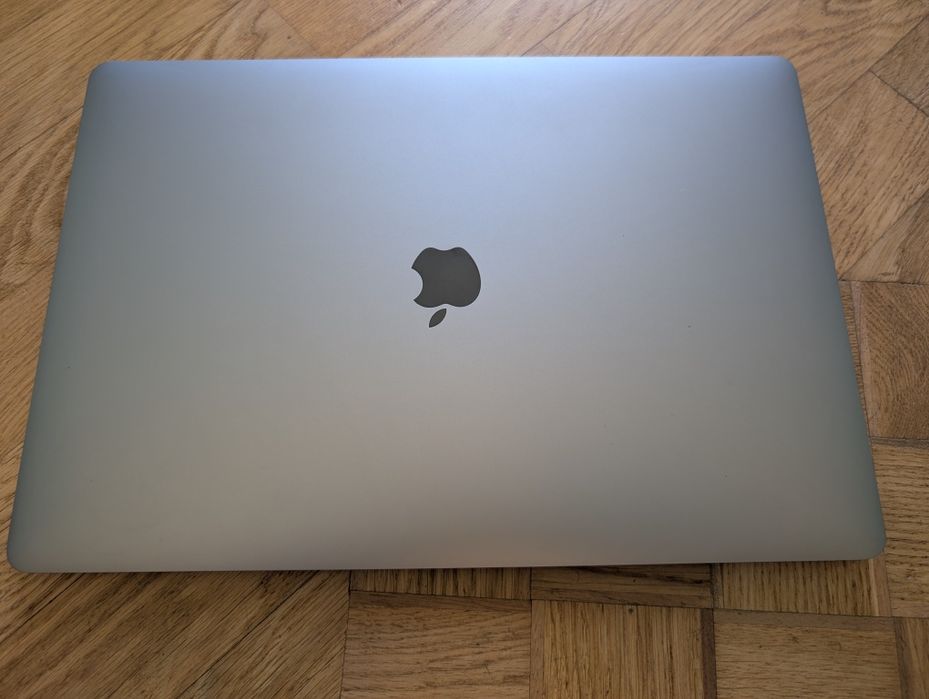 MacBook Pro 16" 2021 a2141, і9, 16/1 ТБ, 5600М!! як новий, ЕКСКЛЮЗИВ