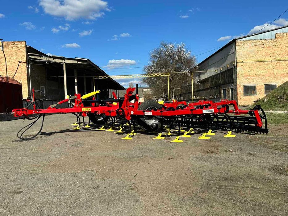 В наявності культиватори захват 6, 8, 9, 12м 5ти рядні (CASE)