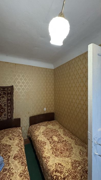 Продаю 3 ккв в Чугуеве ( Авиатор ) возле школы