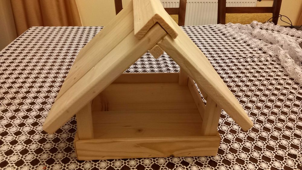 Naturalne drewno Karmik dla ptaków ornitolog hobbysta