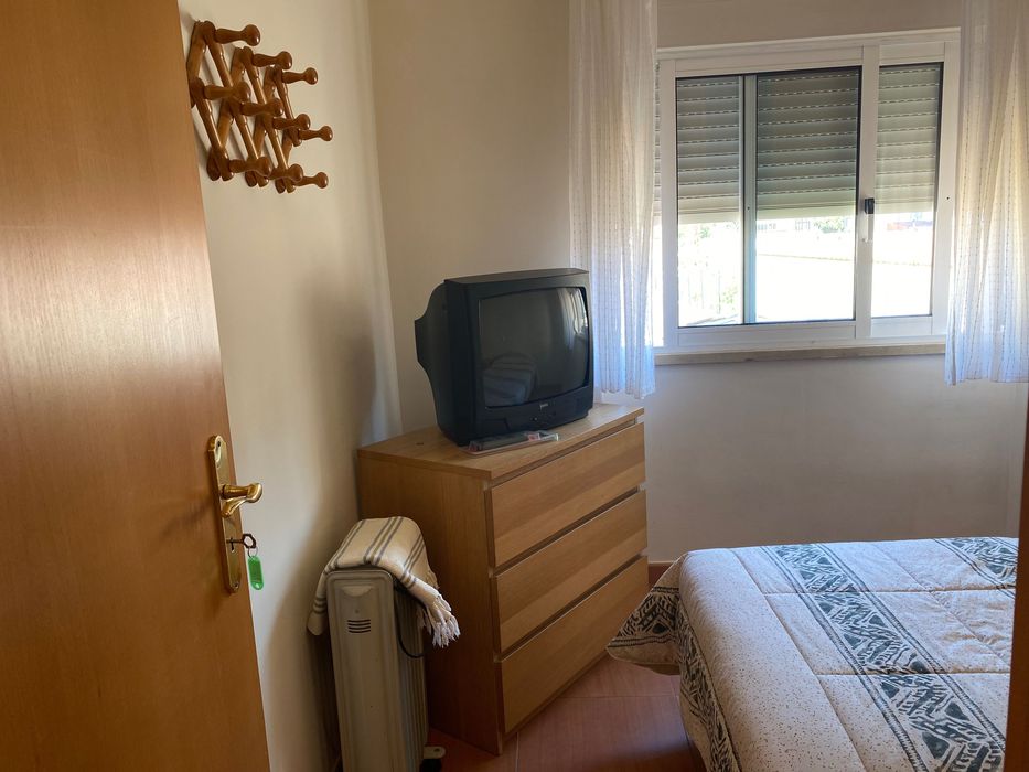 Quarto de Solteira - Excelente Localização