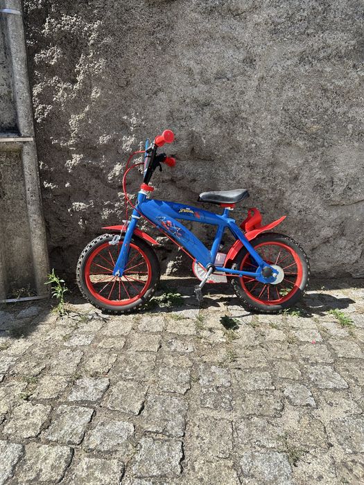 Bicicleta Spider-Man Criança 14” – 4 a 5 Anos