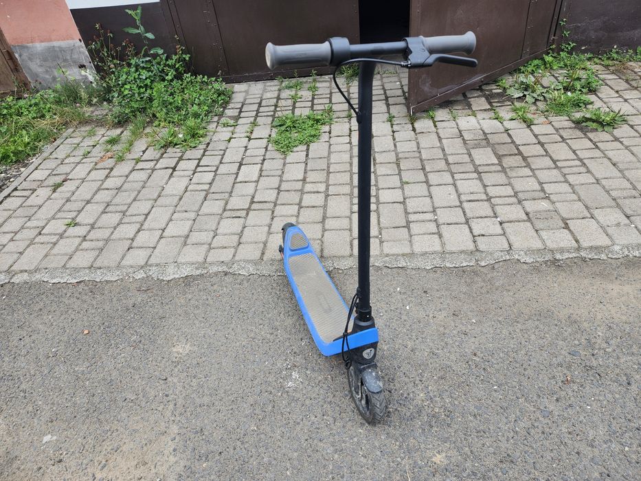 Ninebot C2 Lite — дитячий електросамокат від Segway
