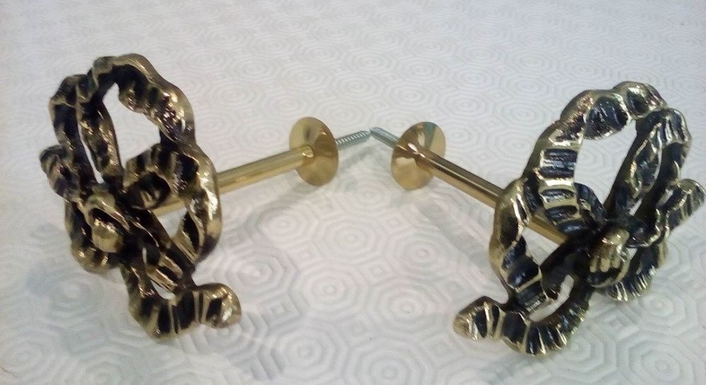 Por estrear! - Muito elegantes e discretas rosetas (preto e dourado)