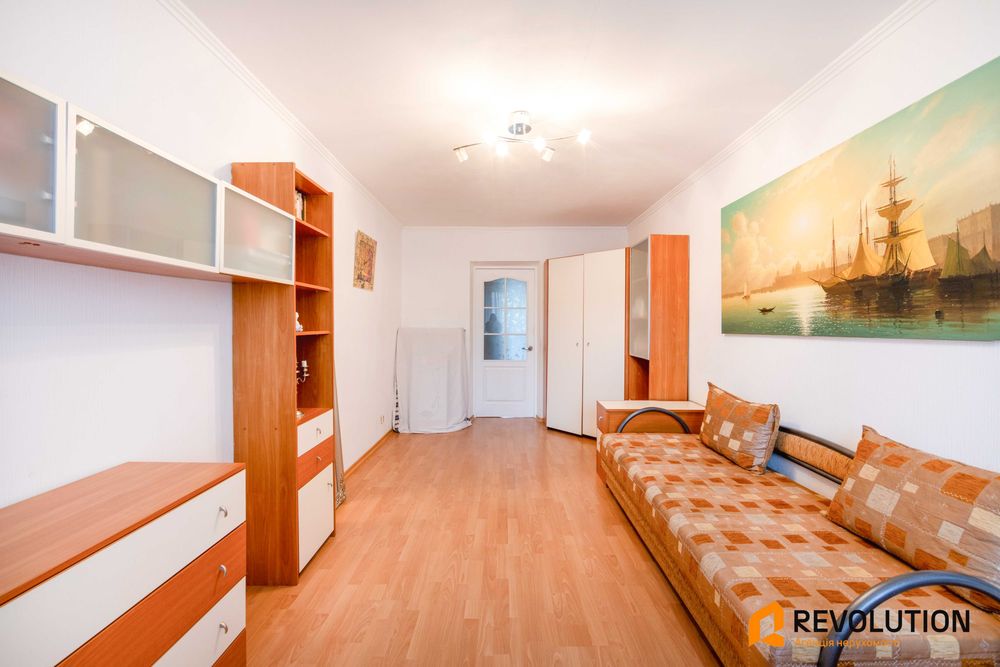 Без комісії. Продаж 3кім. квартири з ремонтом біля метро Васильківська. Ваучер, дмж, Голосіївський район