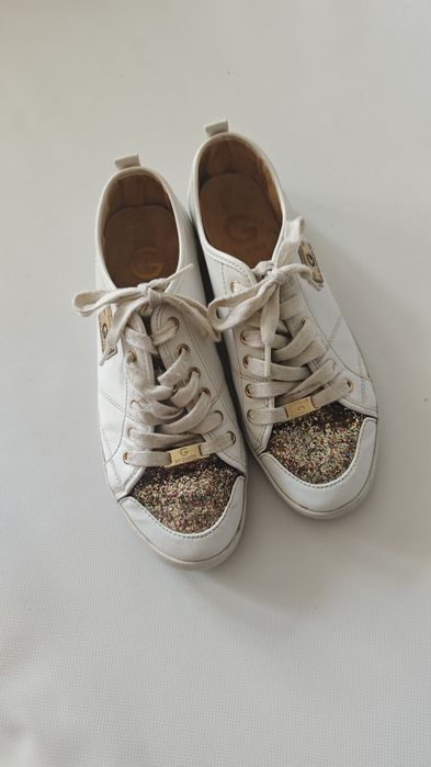 Мокасини, кросівки guess, розмір американський 9