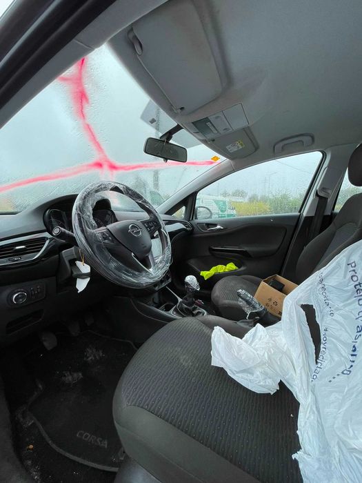 Opel Corsa E para peças