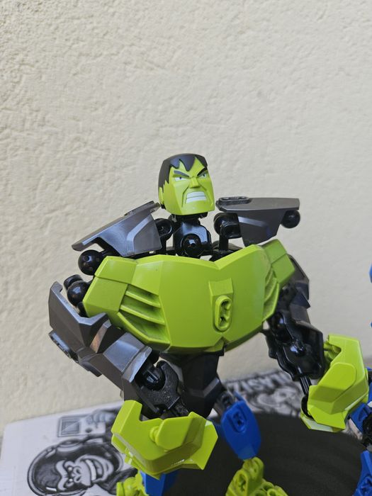 LEGO Hulk 4530 & Batman 4526 Figuras