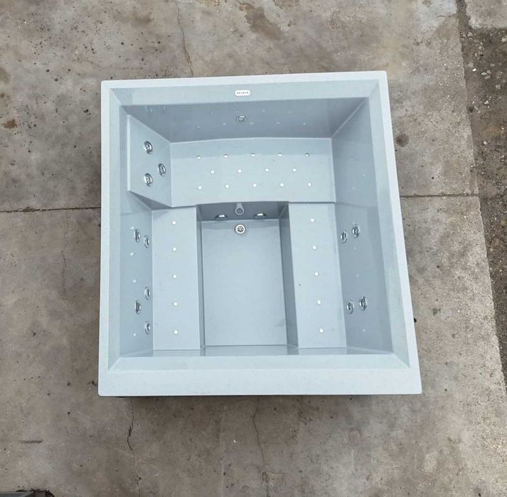 Niecka wkład Balia PIRAMIDA Jacuzzi Basen oczko wodne beczka bania