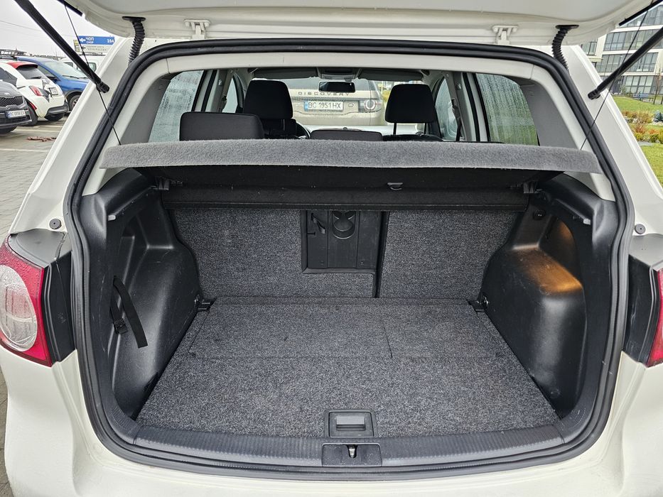 Volkswagen Golf Plus 2011 сімейний автомобіль на коробці автомат ТОРГ