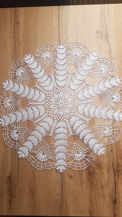 Serweta szydełkowa  biała okrągła o śred.56 cm