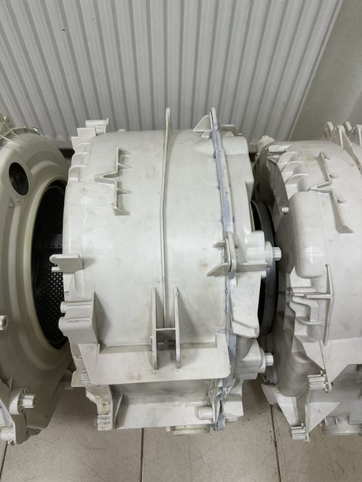 Бак на стиральную машину Indesit