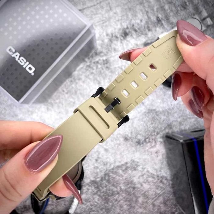 Чоловічий годинник Casio WS-1700H-5A