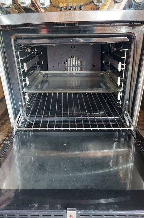 Продам електро плиту