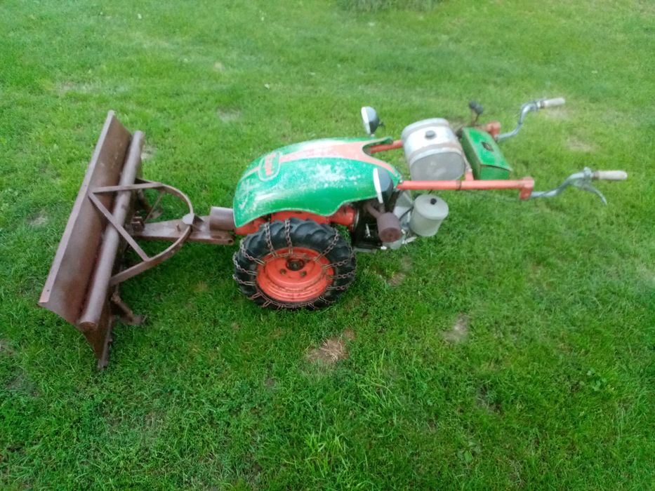 Traktorek jednoosiowy Dzik Rapid