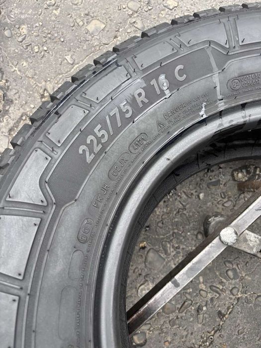 Шини 225/75 R16C Michelin 7,8мм всесезон