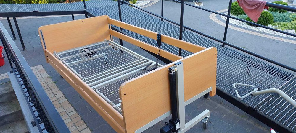 Sprzedam łóżko rehabilitacyjne