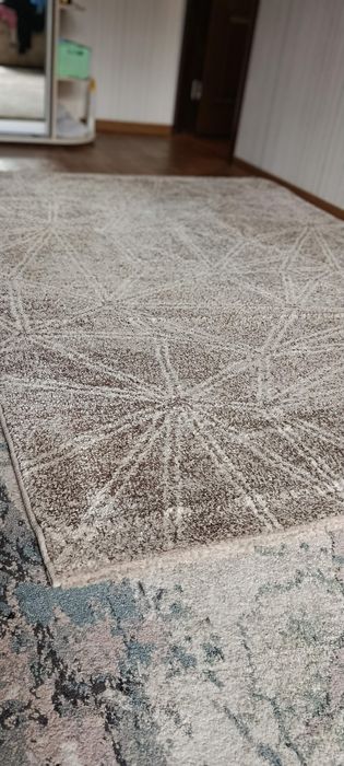 Продам Килим розмір 160*230