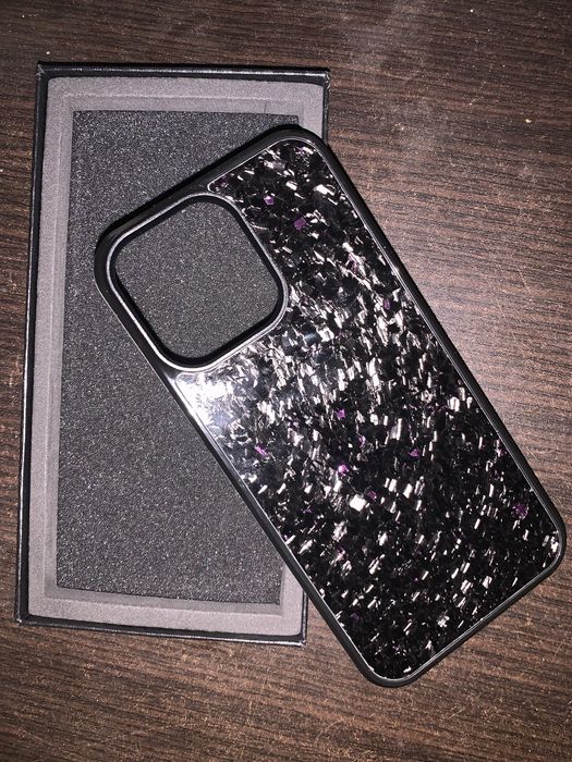 Чехол на iPhone 15