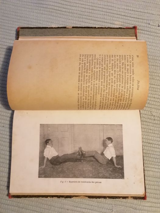 Livro antigo de Jiu Jitsu 1912