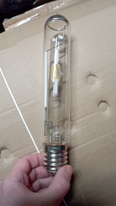 Лампа металогалогенова HPI-T Plus 250W/645 E40 PHILIPS