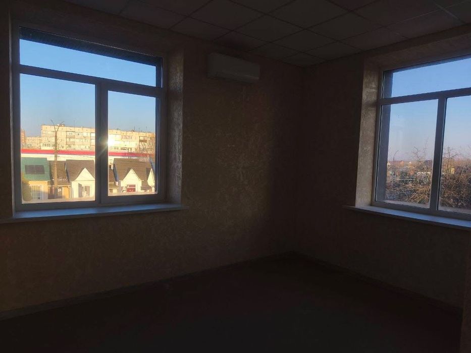 Офісні приміщення