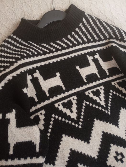 H&M L czarno-biały pudełkowy sweter z wełną oversize skandynawski wzór