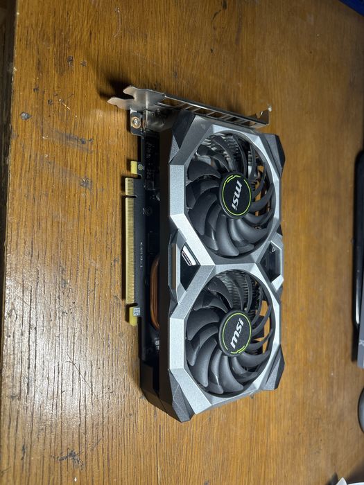Karta graficzna gtx1660s stan idealny