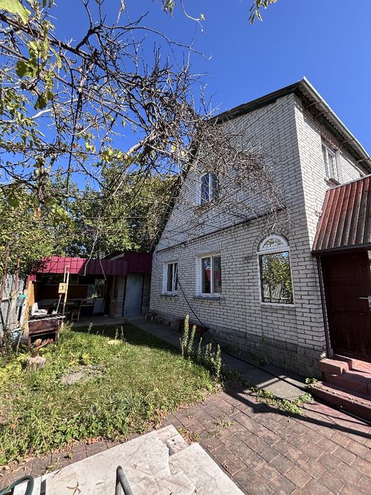 Продається двух поверховий будинок  с. Євмінка 50км від Києва