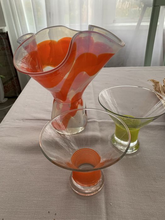 Келихи з прозорого скала виробництва Франціі