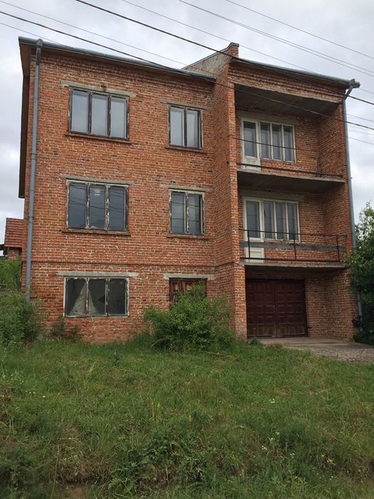 Продам будинок.   .