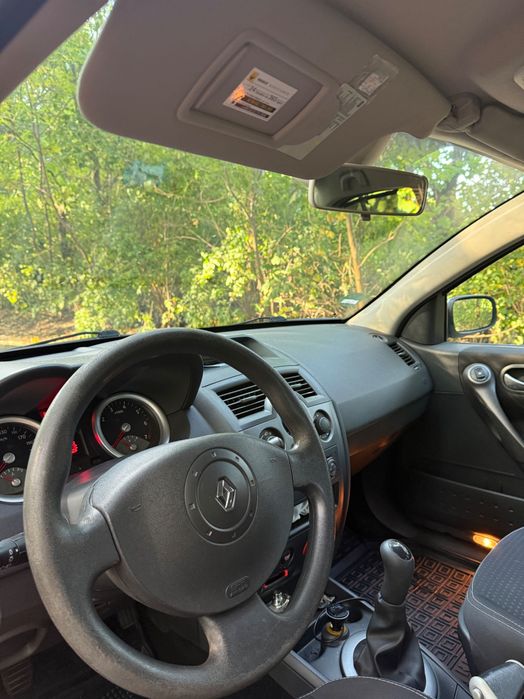 Renault Megane II Sedan 2005 року, 1.6 бензин,