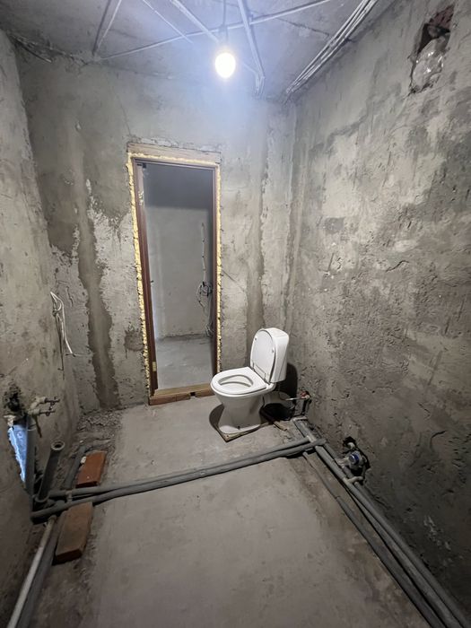 Продам 3-х кімнатну квартиру в зданому будинку.