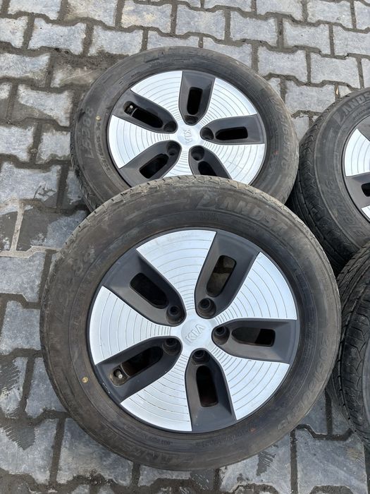 Диски колеса з гумою 205/60 нова 2023 5*114.3 R17 Kia Renault Hyundai