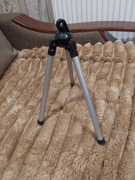 Тринога універсальна фірмова.