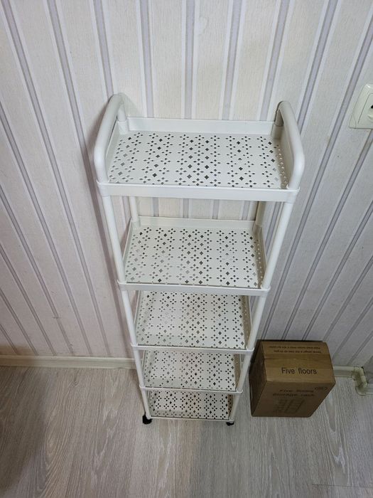 Полочки на колёсиках. Етажерка. Стеллаж. Пластиковая етажерка.